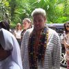 Artis Ivan Gunawan Serahkan Sejumlah Bantuan saat Kunjungi Panti Asuhan Binongko Labuan Bajo 
